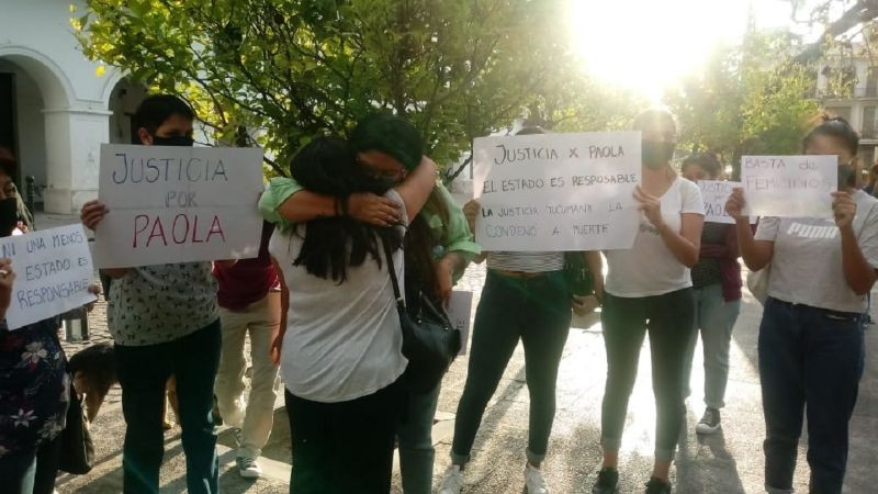 Los mensajes del femicida a la profesora antes del crimen: "Ya te va a llegar la hora" | Información General