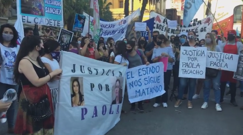 Miles de tucumanos marcharon pidiendo justicia por el femicidio de Paola Tacacho | Información General