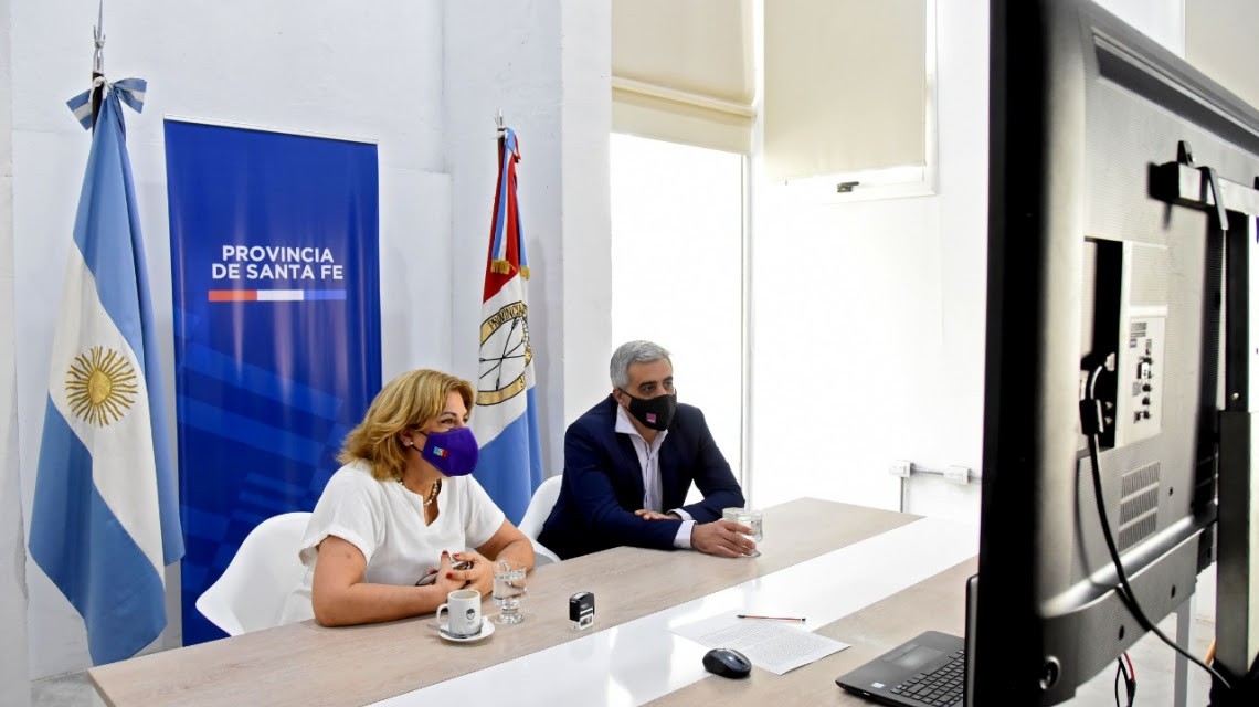 Santa Fe autorizó actividades presenciales en la UNR y UNL | Información General