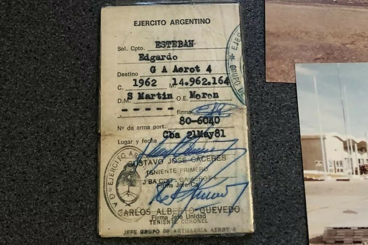 Encuentran la cédula militar del veterano de Malvinas Edgardo Esteban en un sitio de subastas en Londres | Información General