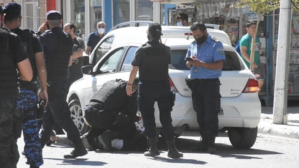 Femicidio en Puerto Madryn: asesinaron a puñaladas a una adolescente de 14 años | Información General