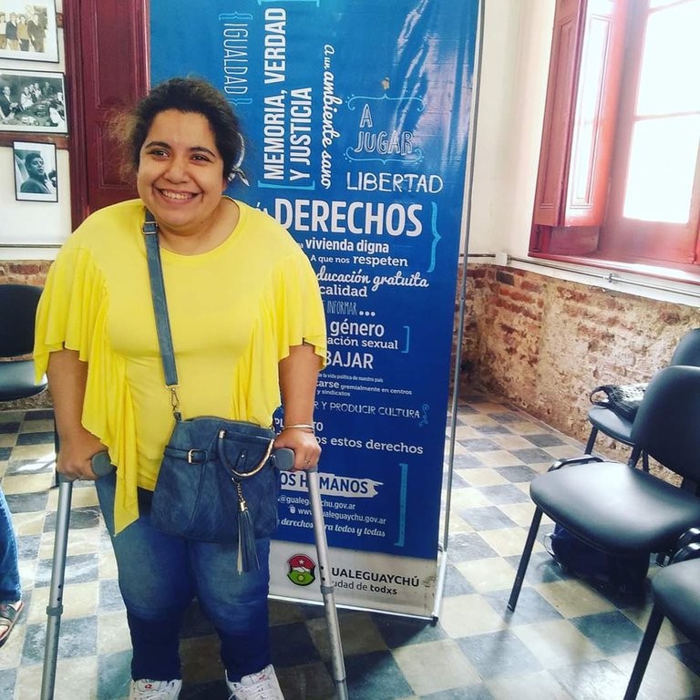 Es una persona con discapacidad, le falta una materia para recibirse y la desaprobaron 13 veces | Información General