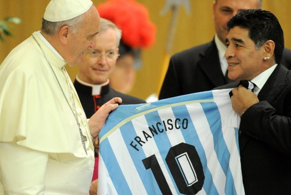 El papa Francisco recordó "con afecto" sus encuentros con Diego Maradona | Información General