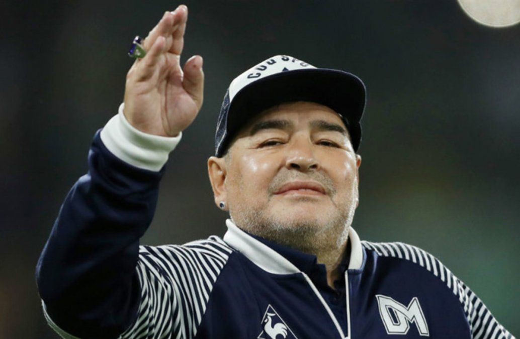 Revelan que Diego Maradona se cayó y se golpeó la cabeza días antes de morir | Información General