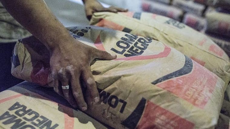Loma Negra: un conflicto sindical paró los hornos y  peligra la provisión de cemento | Información General