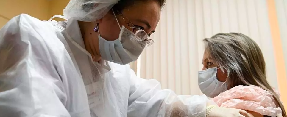 “La vacunación no evitará una segunda ola”, advierte un infectólogo que asesora al presidente | Información General