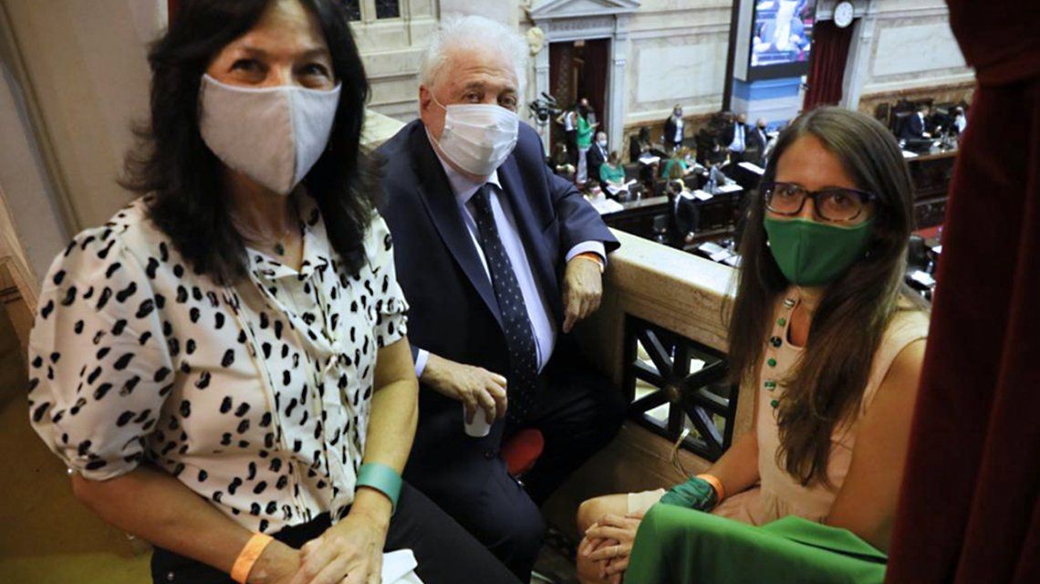 Vilma Ibarra, Ginés González García y Elizabeth Gómez Alcorta abrirán el debate del aborto en el Senado | Información General