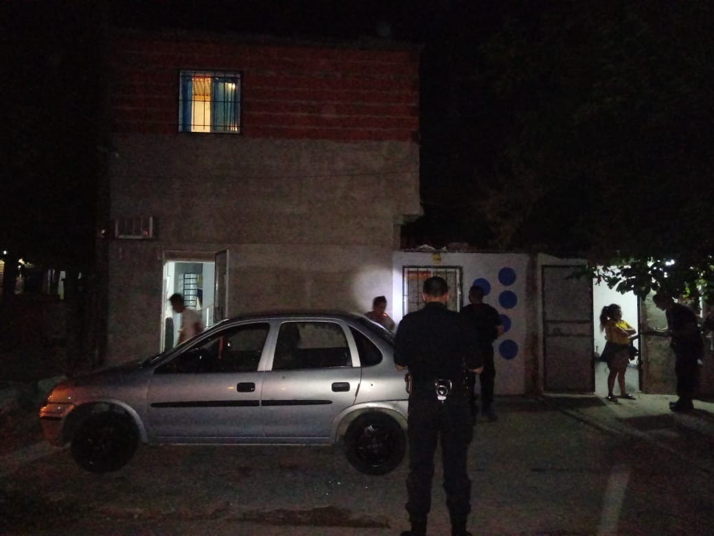 Feroz balacera en zona norte: pasaron en moto y acribillaron dos casas | Información General