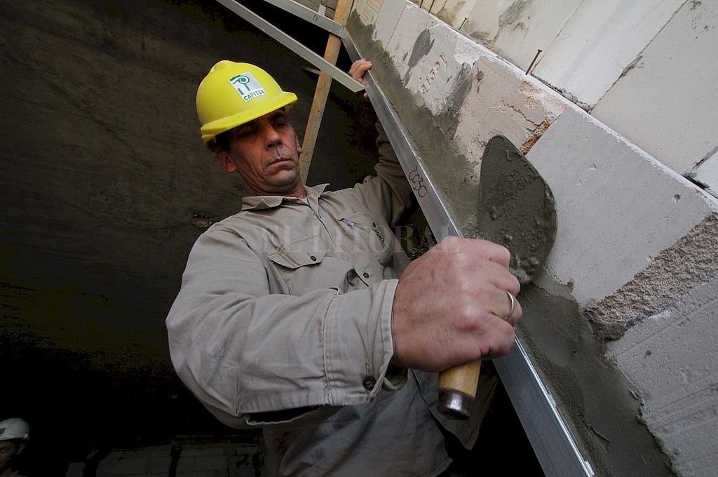 Cómo cobrar los 9.000 pesos del Programa de Asistencia de Emergencia al Trabajo y la Producción | Servicios