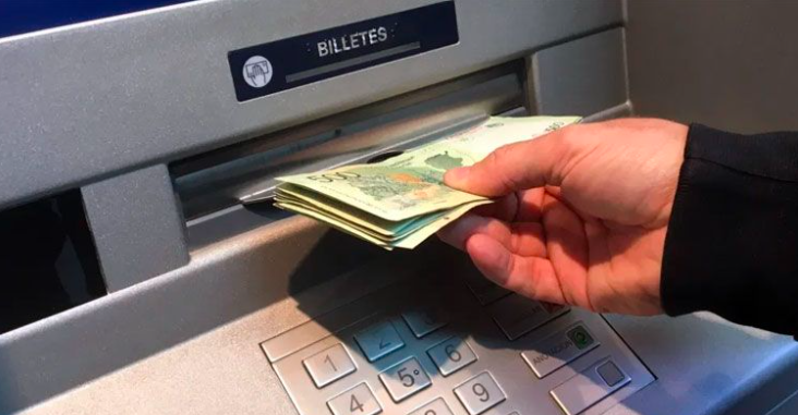 Quiénes cobrarán el próximo martes el bono de $9.450 | Servicios