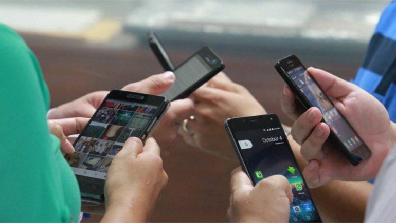 Quiénes pueden acceder a los planes de telefonía, internet y cable lanzados por el Gobierno | Servicios