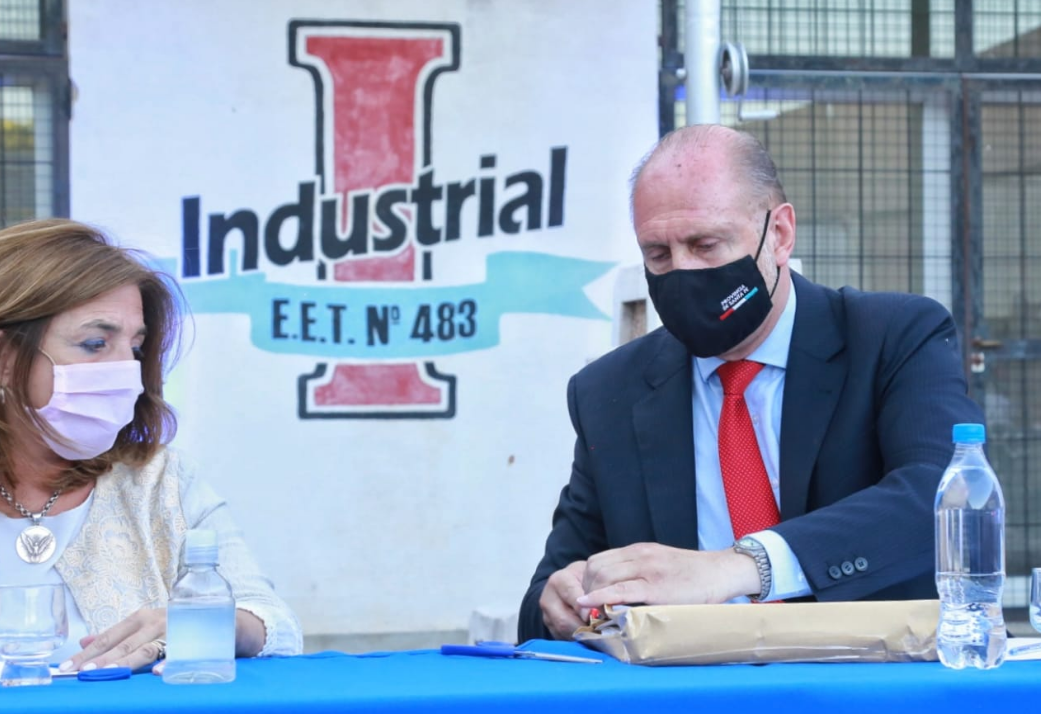 Perotti: “Aún en pandemia  estamos cumpliendo con el ritmo de obra pública en toda la provincia de Santa Fe” | Información General