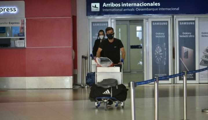 PCR obligatorio y 7 días de aislamiento para quienes lleguen del exterior | Información General