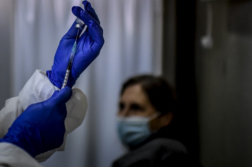 Dura carta del Gobierno a Rusia por la demora en las segundas dosis: "El contrato corre el riesgo de ser cancelado públicamente”. | Política