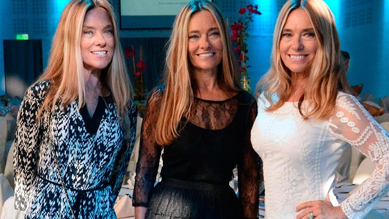 El tiempo no pasa: las trillizas de oro recibieron el año tomando sol en bikini | Espectáculos