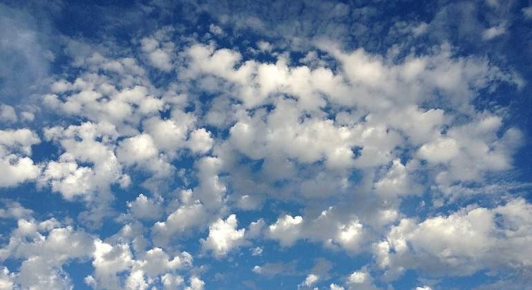 El viento norte, el gran protagonista de la jornada | Servicios