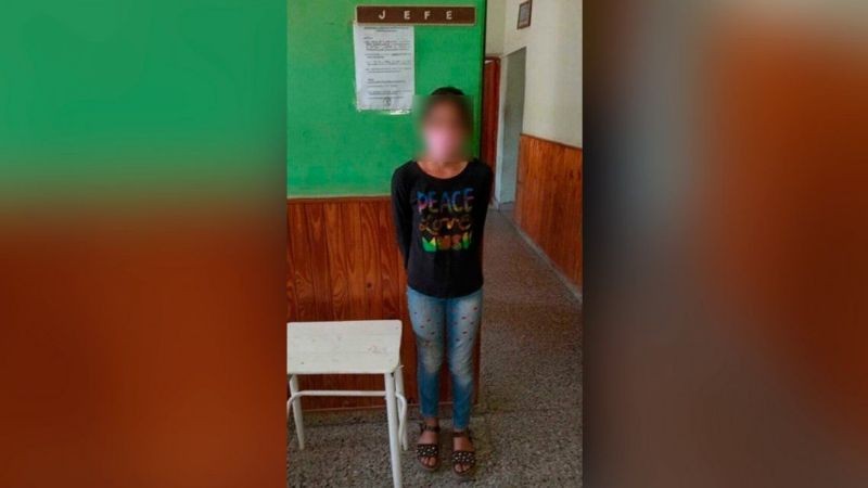 Detuvieron a una nena de 10 años por no usar barbijo en Santiago del Estero | Información General