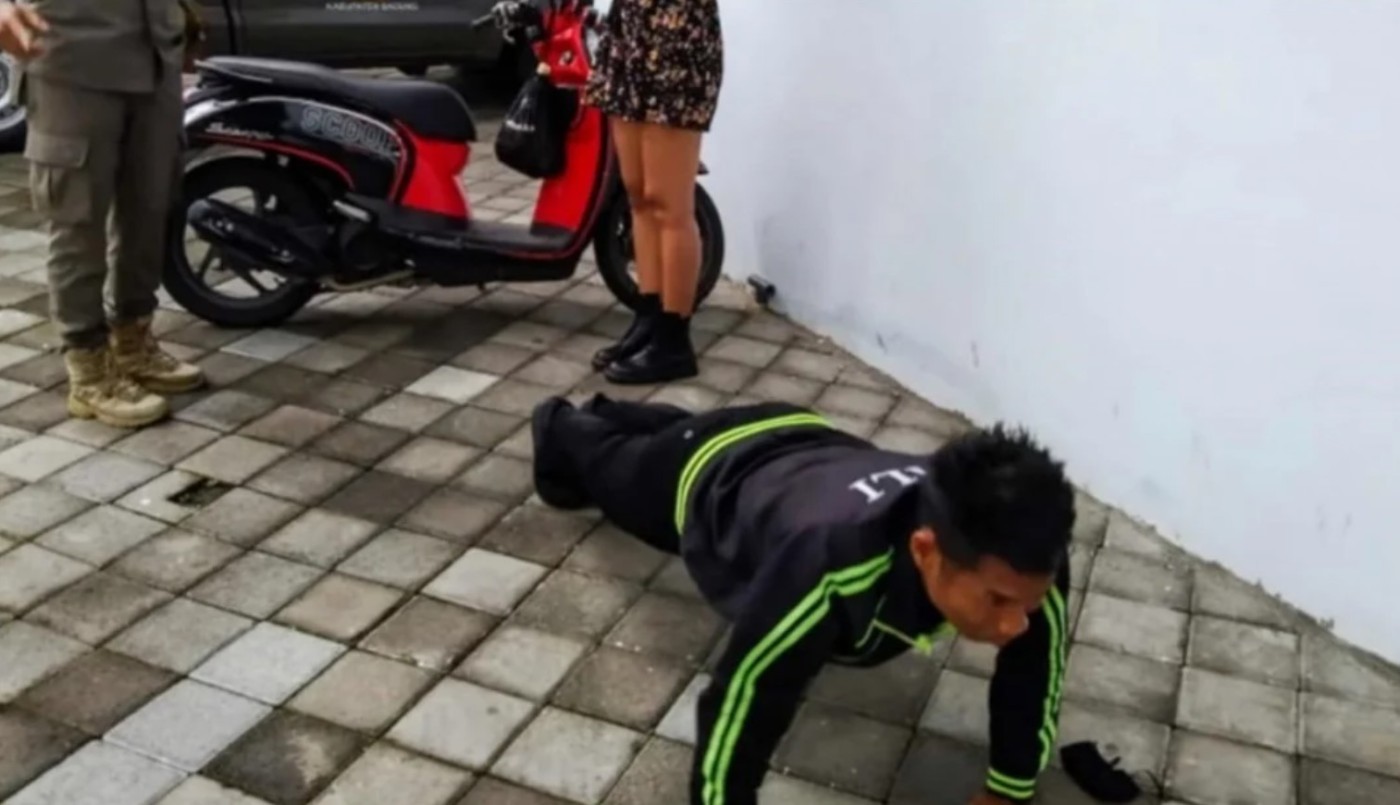 Video: sancionan con 25 flexiones a quienes no tengan tapabocas en la Isla de Bali | Tecnología