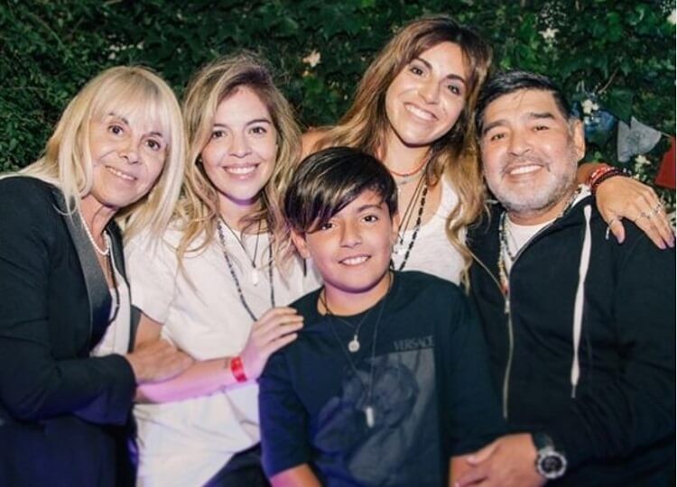 Tres hijos de Maradona seguirán el juicio contra Claudia Villafañe en Miami | Información General
