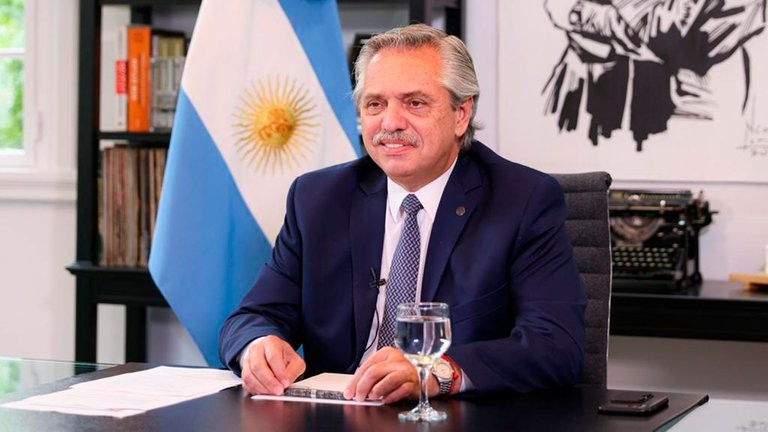 El Gobierno extenderá el distanciamiento social y recomendará priorizar las clases presenciales | Información General