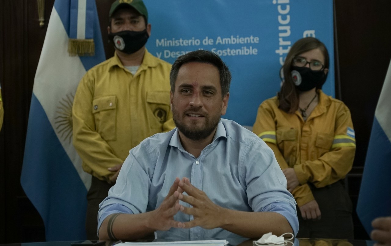 El ministro Cabandié contrajo coronavirus y cumple el aislamiento en su casa | Información General