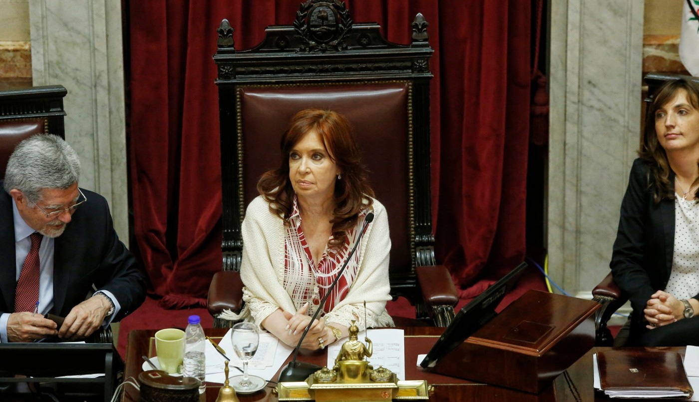 Un juez suspendió el cobro de la doble pensión vitalicia para Cristina Fernández de Kirchner | Información General