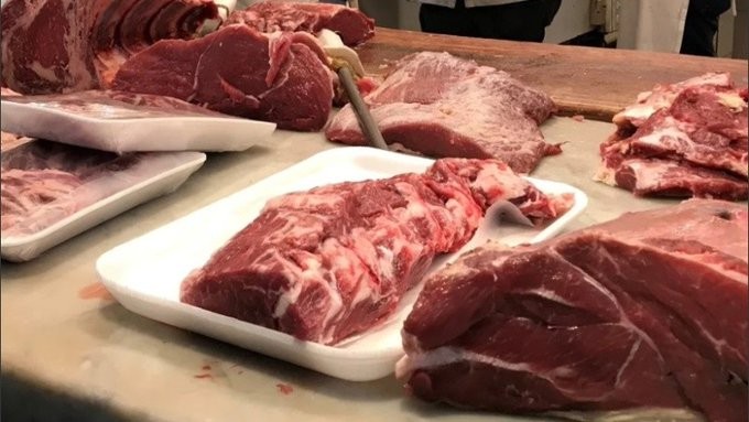 Comenzó la venta de carnes con descuesto del 30% en el Mercado Central | Información General