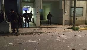 Video: un policía baleó a una amiga de Úrsula que pedía justicia por el femicidio | Información General