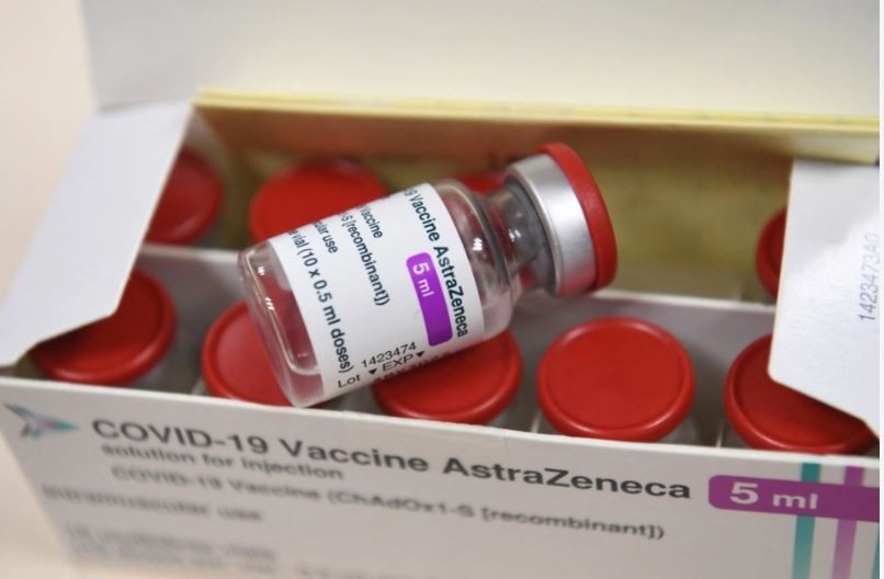 Llegan las primeras 580 mil dosis de la vacuna de AstraZeneca y Oxford producida en la India | Información General