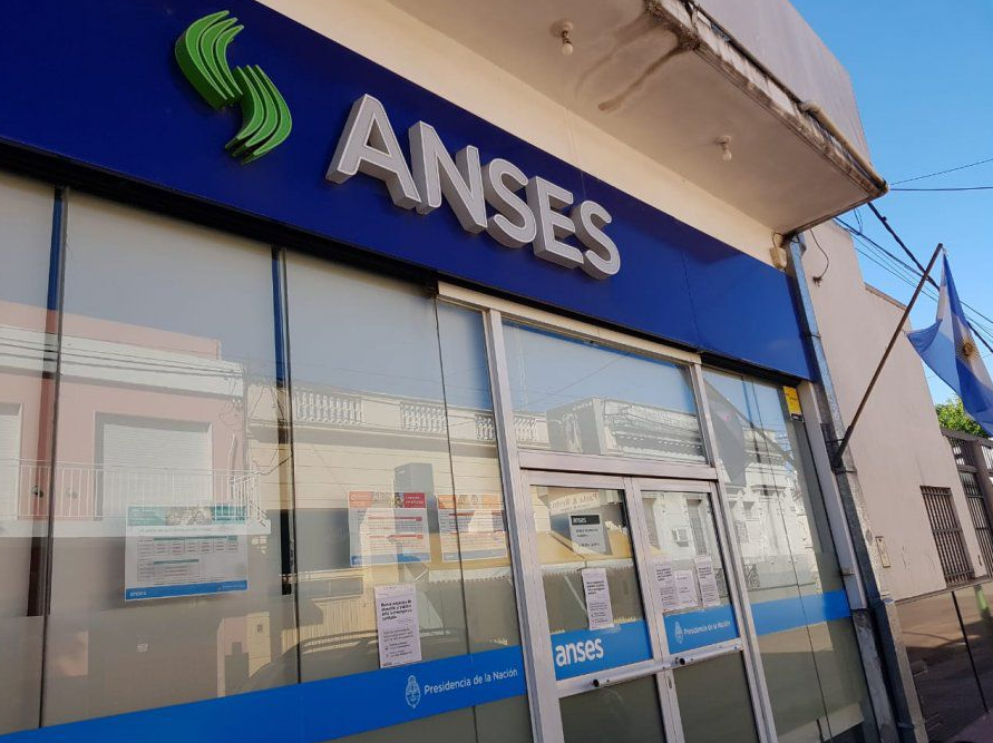 Anses transfirió más de $6.000 millones a Santa Fe por el déficit previsional | Información General