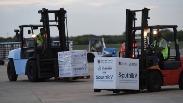 Un millón de dosis de la vacuna china Sinopharm llegará esta semana y se espera otro lote de Sputnik | Información General