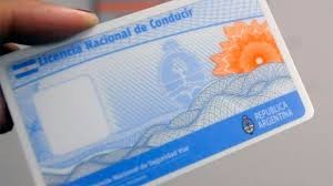 Seguridad Vial detectó una red que ofrecía licencias de conducir falsas por 5 mil pesos | Información General