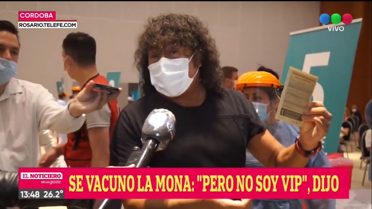 La “Mona” Jiménez se vacunó contra el coronavirus | Espectáculos