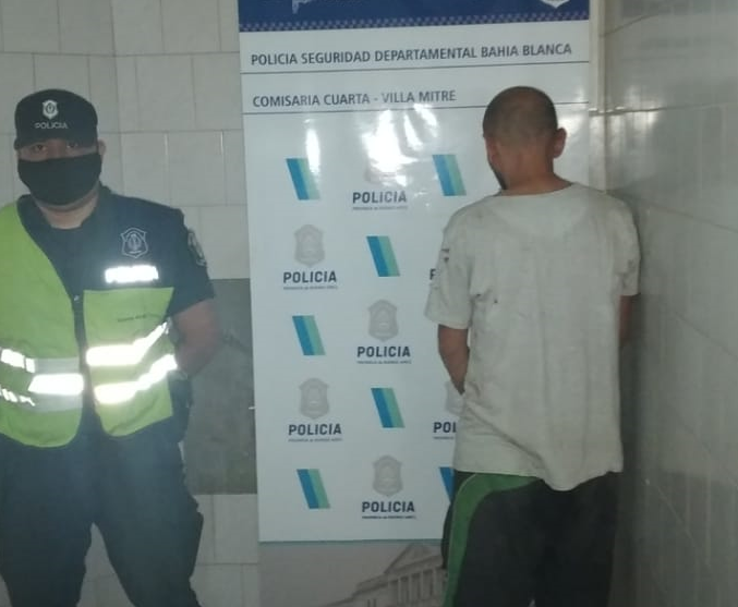 Saltó un paredón y se metió en la casa de una mujer para propinarle una feroz golpiza | Información General