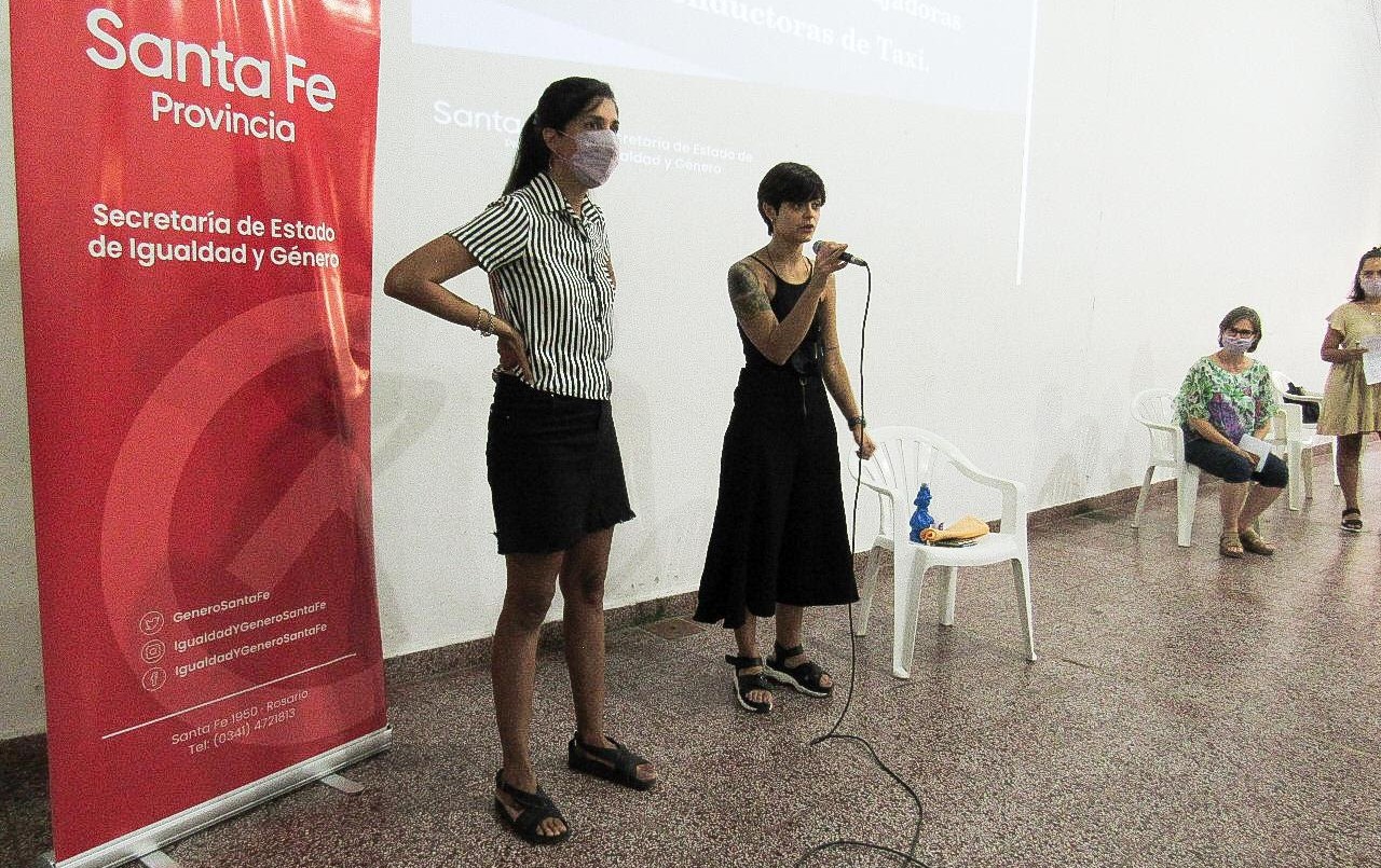 La provincia brindó un taller de Fortalecimiento para Mujeres Trabajadoras Conductoras de Taxi | Información General