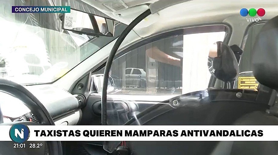 Taxistas fueron al Concejo para pedir por las mamparas de seguridad | Información General
