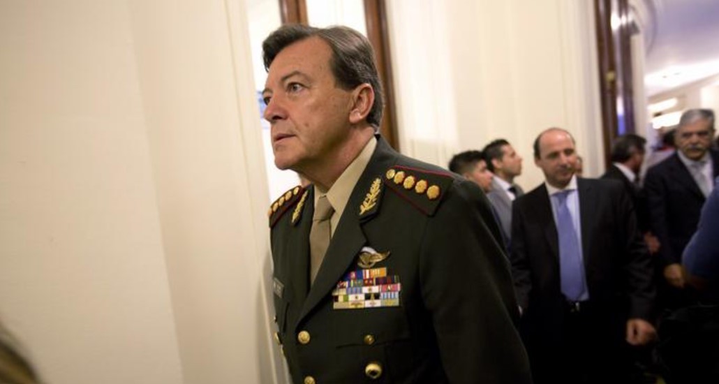 Delincuentes armados entraron a la casa de César Milani | Información General