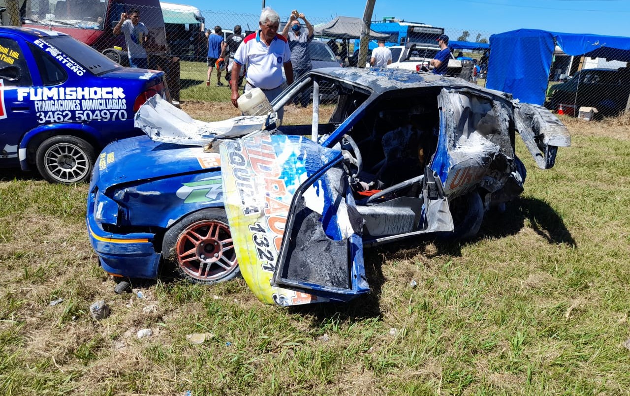 VIDEO Impactante accidente en una carrera en el autódromo de Marcos Juárez | Información General