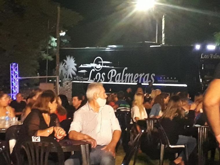 Estafaron a Los Palmeras en Córdoba: se fueron sin tocar y hubo incidentes | Información General