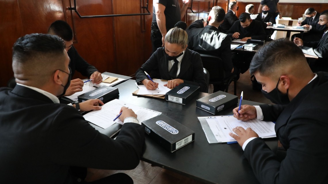 La Provincia incorporó 409 nuevos policías para tareas operativas | Rosario y la región