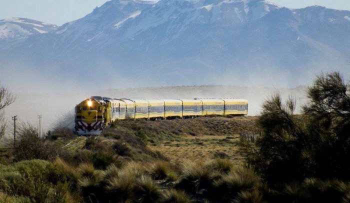 El Tren Patagónico suma un vagón para trasladar donaciones a la Comarca Andina | Información General