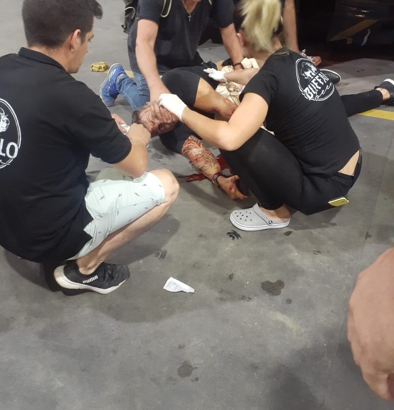 Un hombre está grave tras recibir una ráfaga de disparos en una estación de servicio de zona norte | Rosario y la región