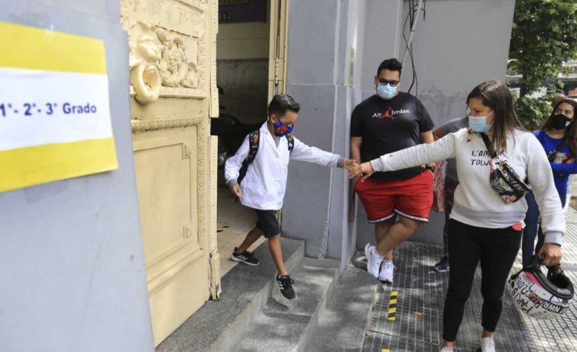 Ponen en marcha plataforma digital que registrará casos de coronavirus en escuelas de todo el país | Información General