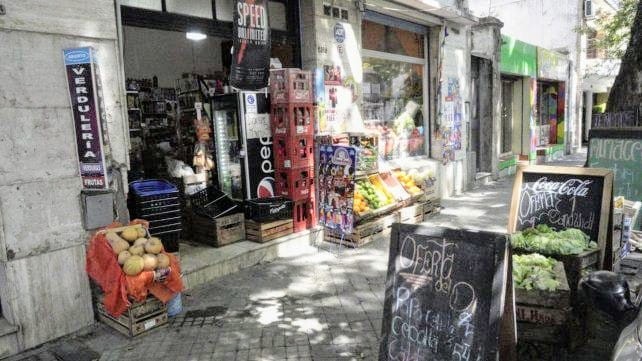 Furia en el macrocentro: un repartidor de pan agredió con un machete a dos hombres | Rosario y la región