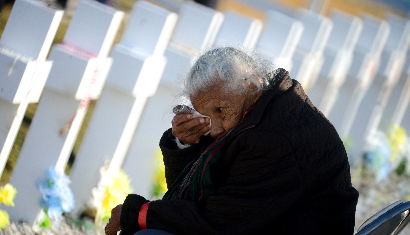 Realizarán nuevas tareas para identificar tumbas argentinas en Malvinas | Internacionales