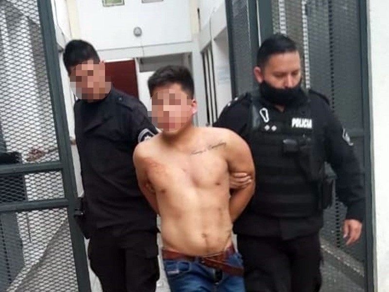 Baigorria: el gendarme destrozó vehículos y golpeaba puertas antes de entrar en casa ajena | Rosario y la región