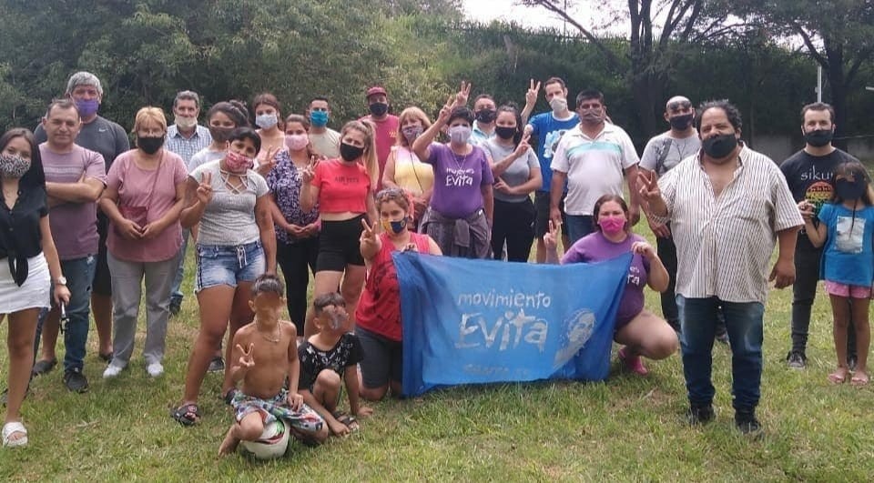 Denuncian adoctrinamiento militante detrás del conflicto del colegio Latinoamericano | Rosario y la región