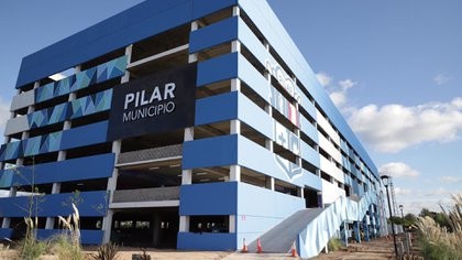 Un edificio incautado en la causa contra la familia de Pablo Escobar se transformó en uno de los centros de vacunación más grandes de Buenos Aires | Información General