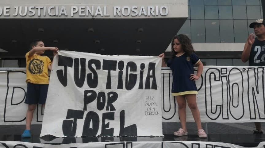 Mató de un piedrazo a un motociclista y le dieron prisión perpetua | Rosario y la región