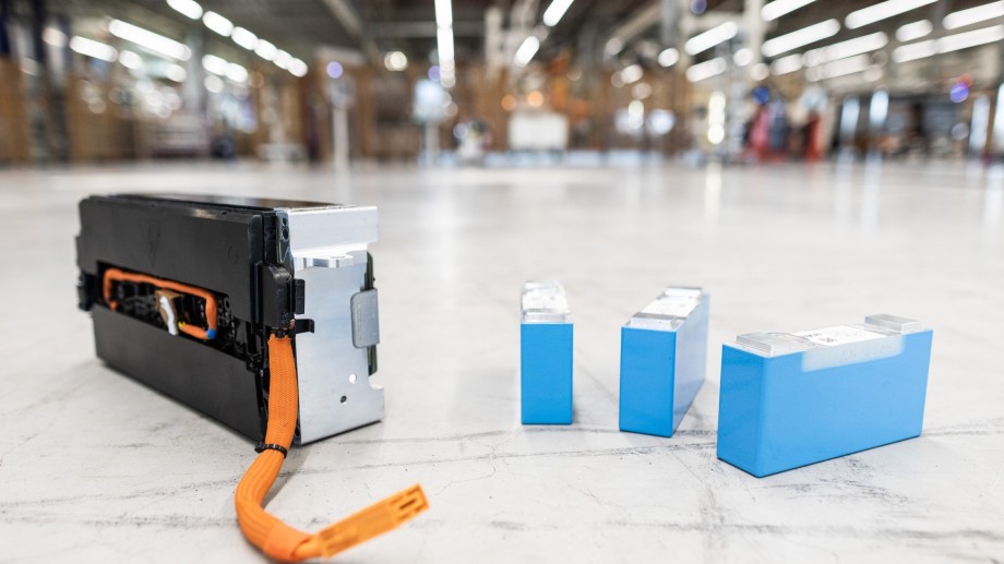 Argentina se convertirá en el segundo proveedor de litio para los autos eléctricos de BMW | Economía y negocios